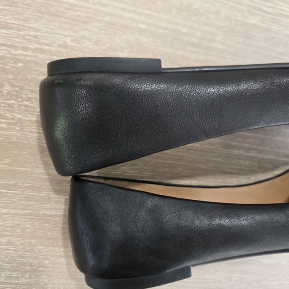 Tory Burch Black Leather Flats with Gold Emblem - Picture 8 of 8